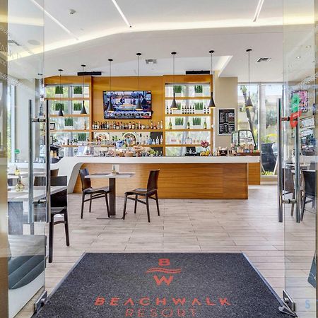 Amenities BALCONY w Stunning Views-Beachfront Hallandale Beach Exterior foto